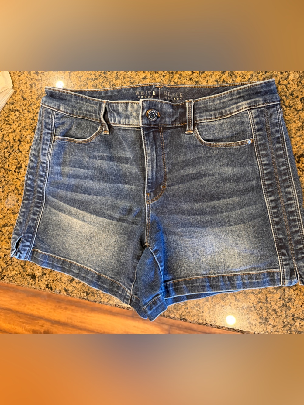 White House Black Market Dark Wash Denim Shorts size 8 beachy casual WHBM